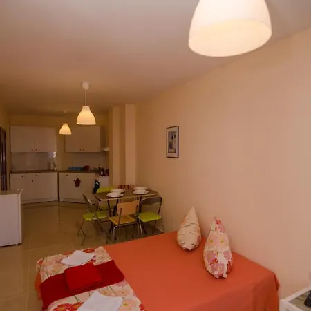 симона